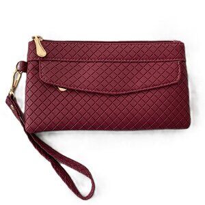 NWOT Burgundy Quilted Wristlet PU Leather